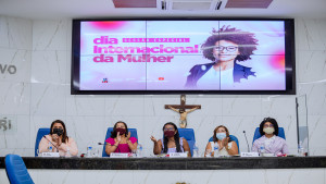 Gestoras da Prefeitura de Camaçari participam de sessão especial em homenagem à mulher