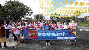 Caminhada leva mensagem de alerta e sensibilização contra o trabalho infantil