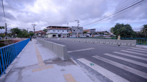 Obras de macrodrenagem e mobilidade são vistoriadas pelo prefeito