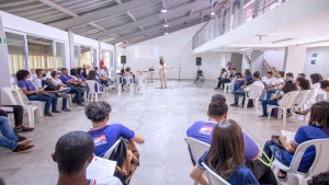 Oficina Tradição & Sustentabilidade reúne aproximadamente 300 estudantes em Camaçari