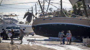 Passagem do furacão Ian deixa pelo menos 35 mortos em condado da Flórida, diz xerife local