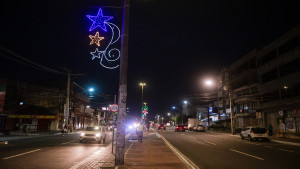 Camaçari recebe decoração natalina