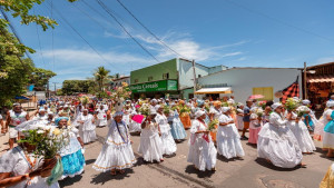 Cortejo homenageia padroeiro de Monte Gordo