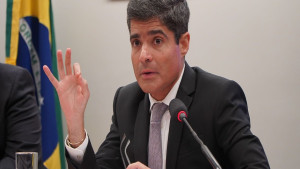 Falta de atenção com aliados vira queixa generalizada a ACM Neto na base do União Brasil